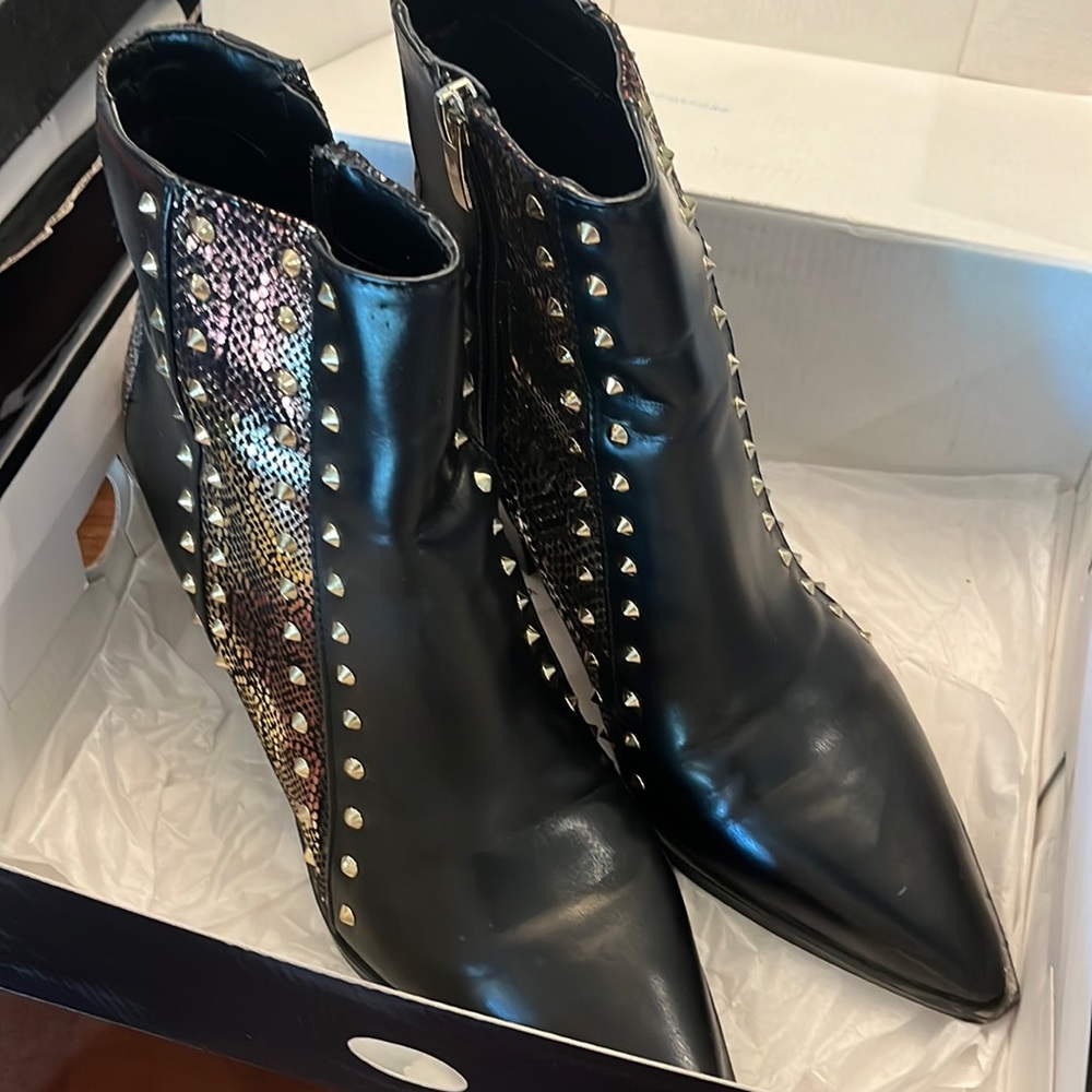 Nine West booties